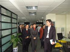 2007年11月26日 佟桂莉副市长到园区企业调研