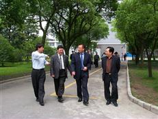2002年5月17日 省委常委市委书记王国平视察东部软件园